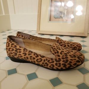 Cliffs by White Mountain | Leopard Loafer Flats